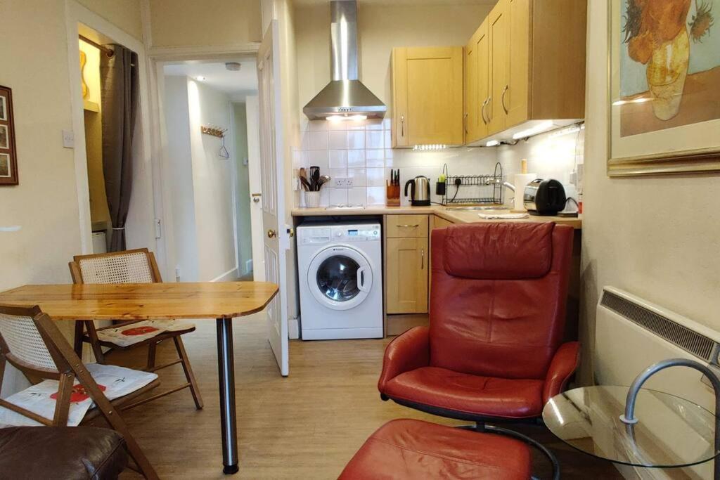 Royal Mile Apt, Just 1 Min From Edinburgh Castle! Buitenkant foto