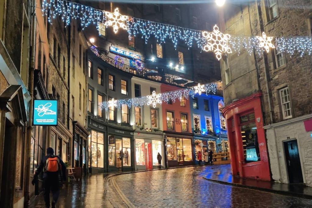 Royal Mile Apt, Just 1 Min From Edinburgh Castle! Buitenkant foto